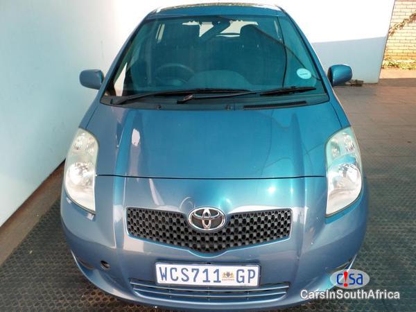 Toyota Yaris Manual 2013 - image 3