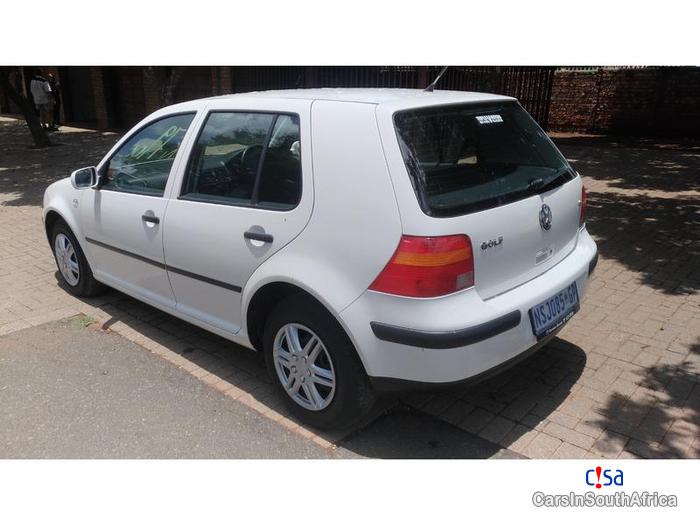 Volkswagen Golf Manual 2005 - image 4