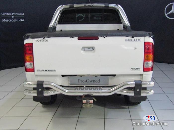 Toyota Hilux 2.5 Manual 2016 - image 3