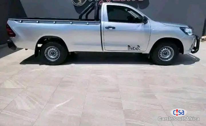 Toyota Hilux 2.4L GD6 MANUAL 0813350925 Manual 2019 - image 3
