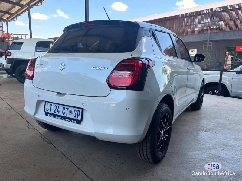 Suzuki Swift Manual 2024 - image 4