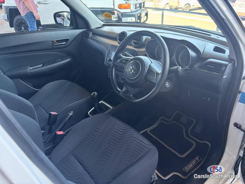 Suzuki Swift Manual 2024 - image 9