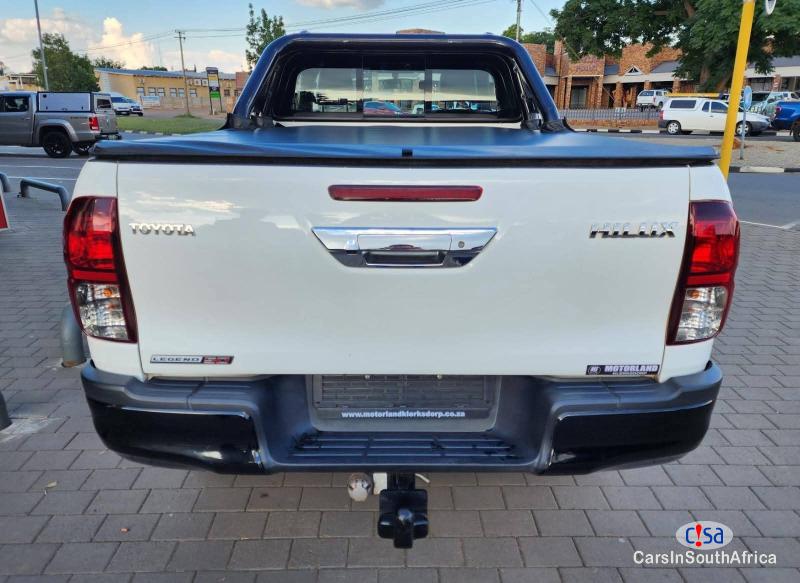 Toyota Hilux 2.8 GD-6 RB Legend-50 E/Cab Automatic 2020 - image 4