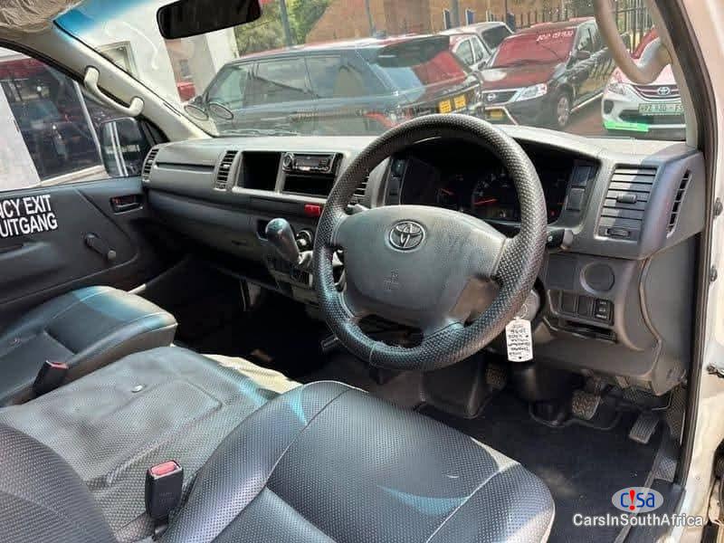 Toyota Quantum 2.5 D4-D Sesfikile 0658281312 Manual 2019 - image 3