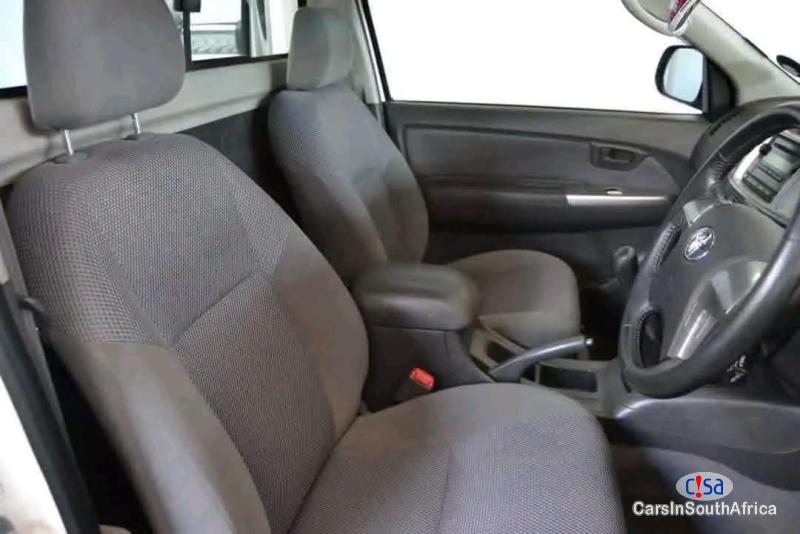 Toyota Hilux 3.0 D4-D Raider 0658281312 Manual 2013 - image 3