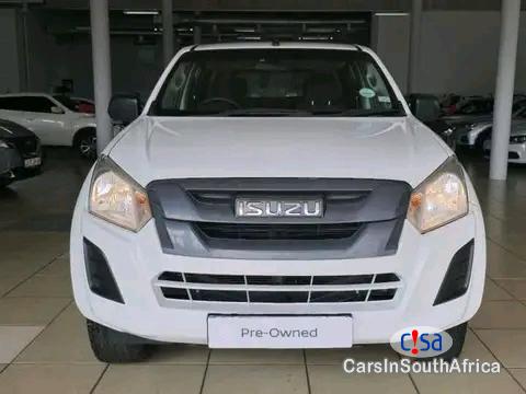 Isuzu KB Series Call/ WhatsApp.073 104 3715) Isuzu D-Max Gen 6 250 Automatic 2023 - image 3
