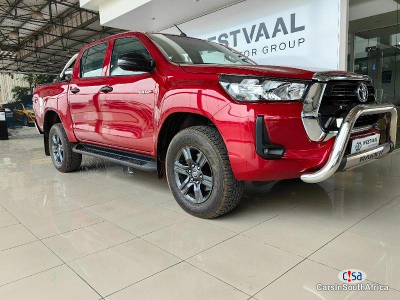 Toyota Hilux Manual 2023 - image 13
