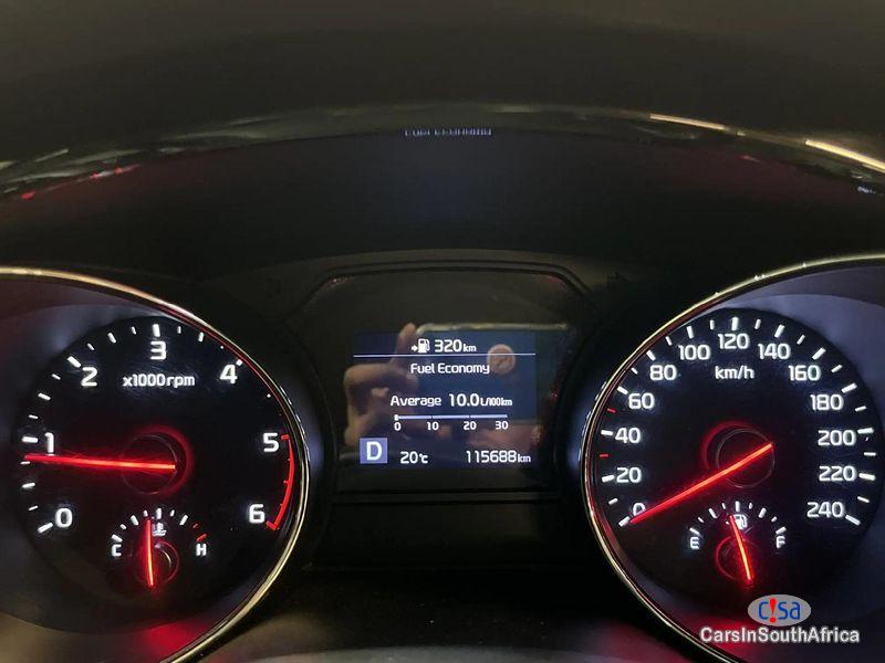 Kia Sedona Automatic 2019 - image 8