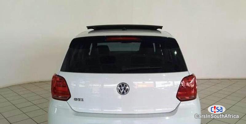 Volkswagen Polo 1.6 Manual 2017 - image 11
