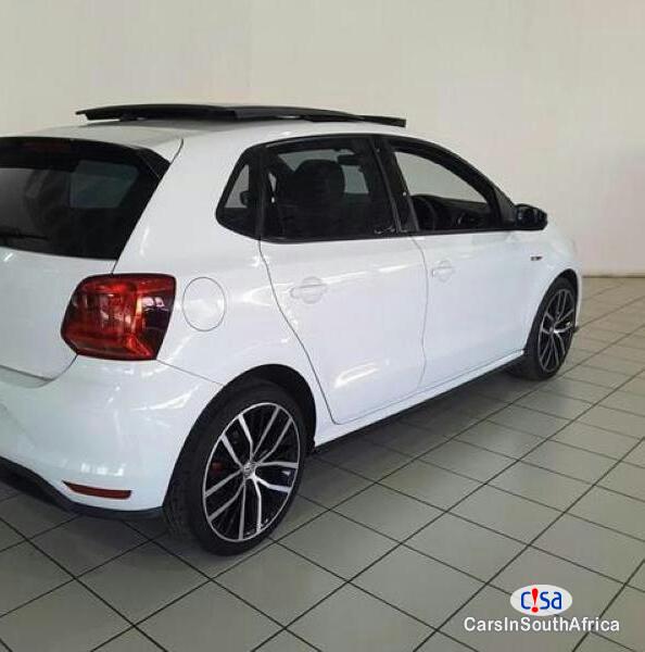 Volkswagen Polo 1.6 Manual 2017 - image 12