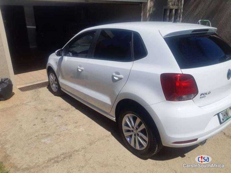 Volkswagen Polo 1.6 Manual 2016 - image 4