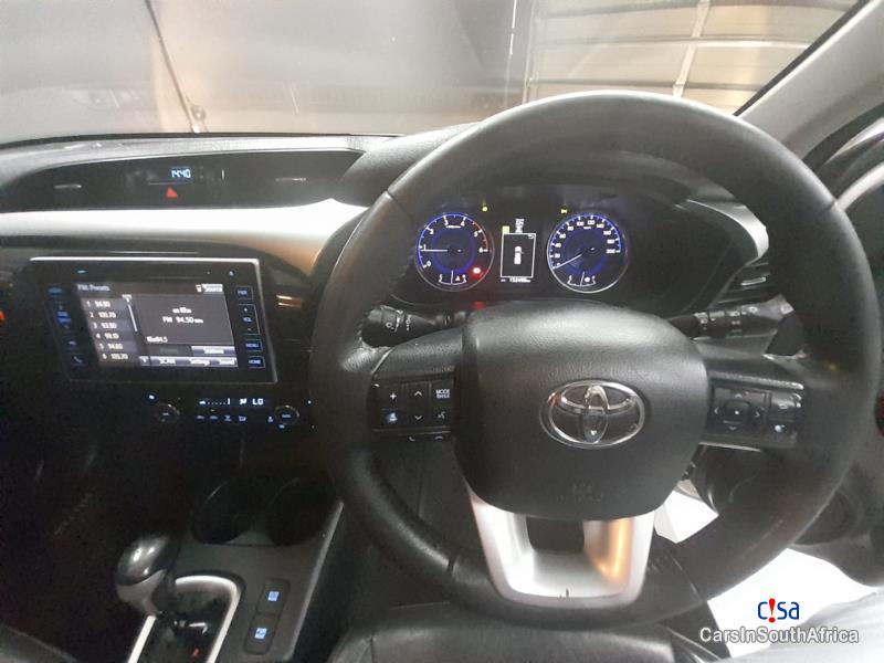 Toyota Hilux 2.8GD-6 AUTO { 0817687830 Automatic 2016 - image 10