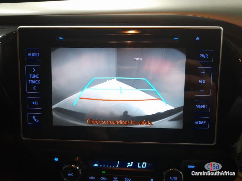 Toyota Hilux 2.8GD-6 AUTO { 0817687830 Automatic 2016 - image 11