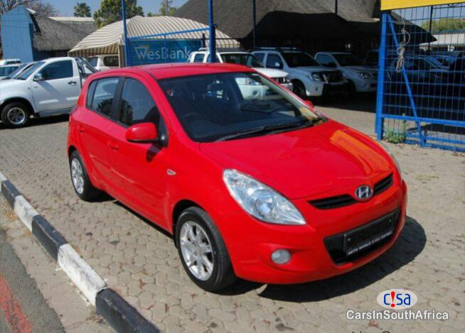 Hyundai i20 Manual 2009 - image 2