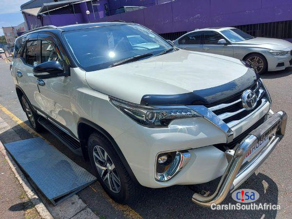 Toyota Fortuner 2.8 Manual 2018 - image 3