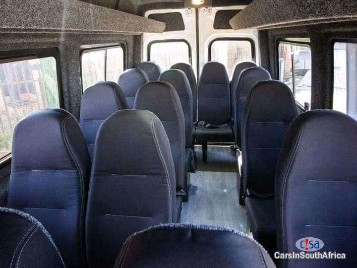 Mercedes Benz M-Class 250 Manual 2020 - image 2