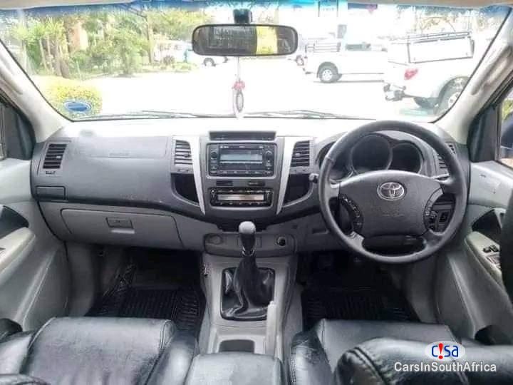 Toyota Hilux 3.0D Manual 2015 - image 5