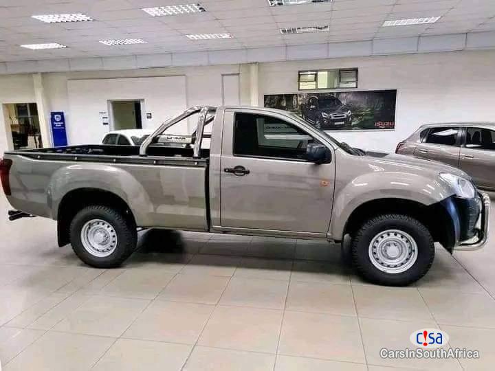 Isuzu 250 Manual 2018 in Limpopo