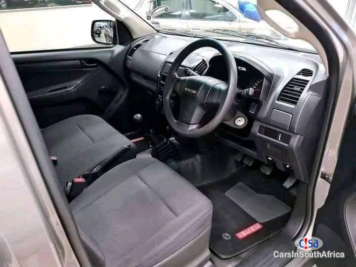 Picture of Isuzu 250 Manual 2018 in South Africa