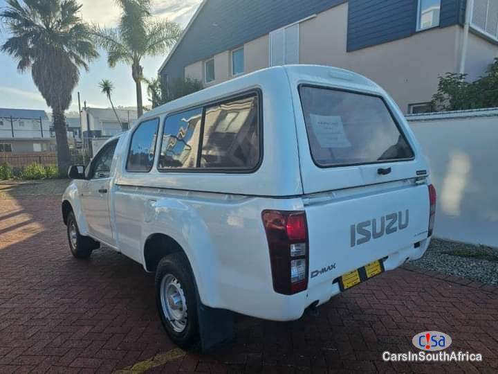 Isuzu 250 Manual 2021 in South Africa