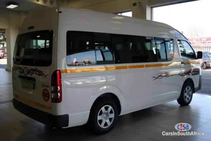Toyota Townace 2.5 Manual 2018 - image 2