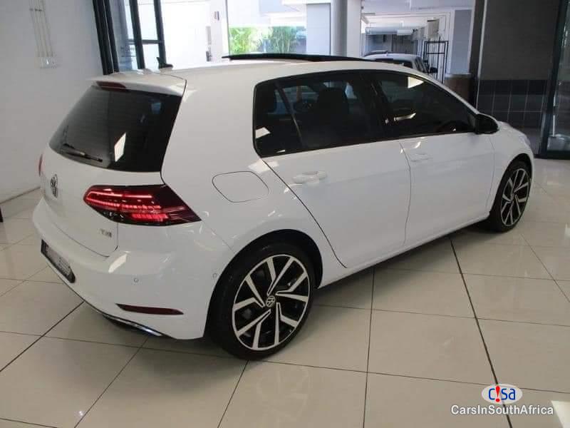Volkswagen Golf 1.4 Tsi Automatic 2016 - image 2
