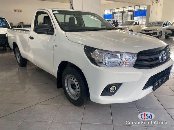 Pictures of Toyota Hilux 2.4GD-6 Manual 2017