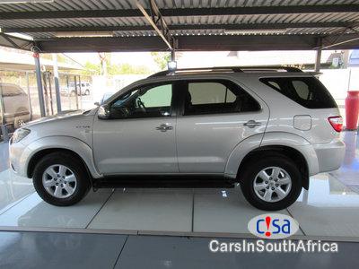 Toyota Fortuner 3.0 Automatic 2010 - image 5