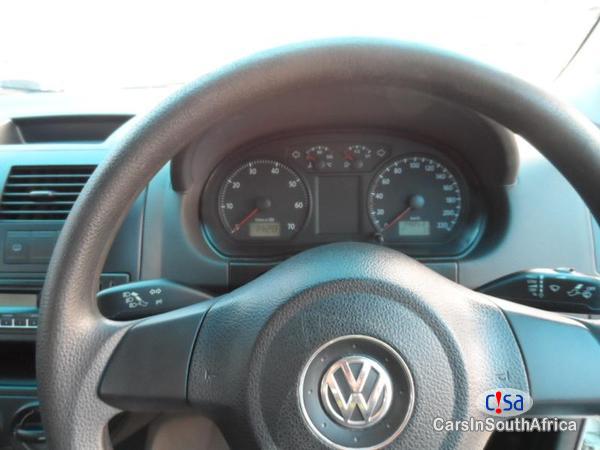 Volkswagen Polo Manual 2015 - image 5