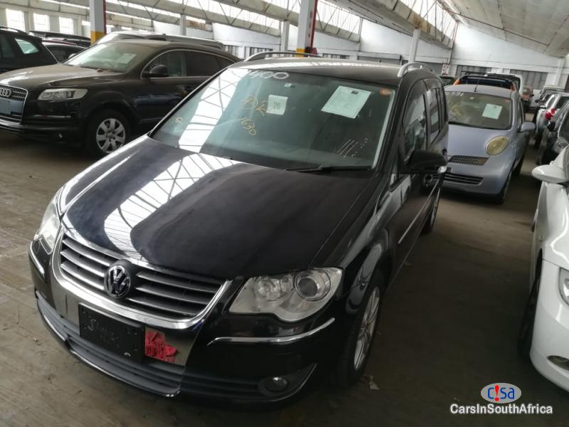Volkswagen Touran Automatic 2012 - image 3