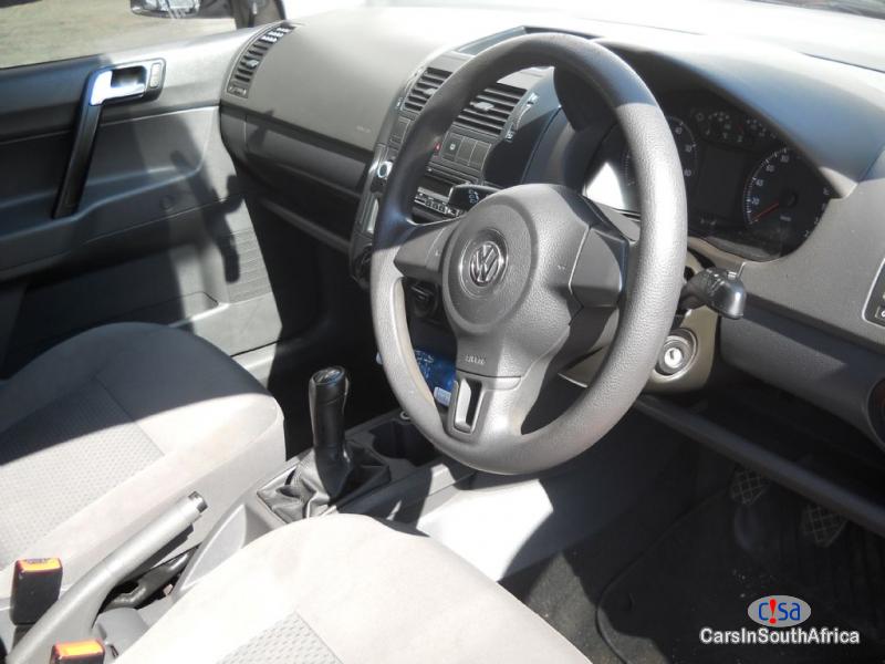 Volkswagen Polo 1.4 Manual 2013 - image 6