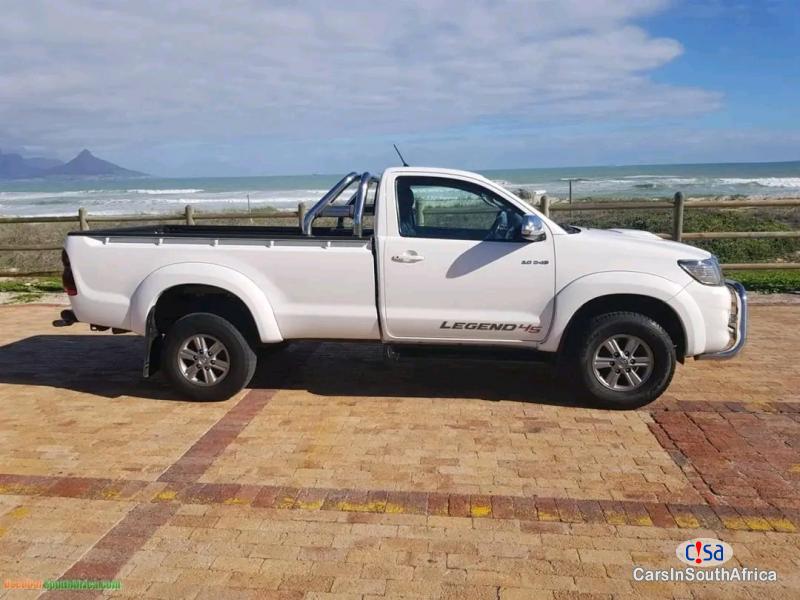 Pictures of Toyota Hilux 2015 Toyota Hilux Single 3.0 D4D For Sell 0732073197 Manual 2015