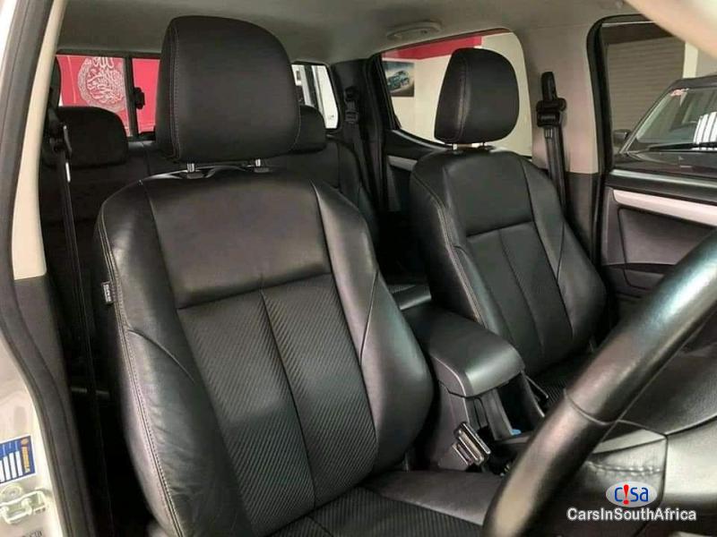 Isuzu KB300 2018 Isuzu KB300 D-Teq LX For Sell 0734702887 Manual 2018