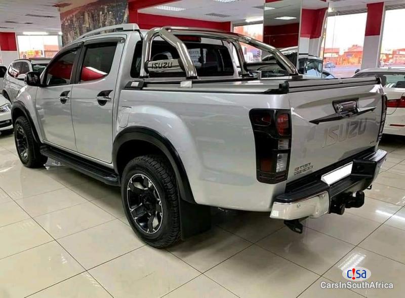 Isuzu KB300 2018 Isuzu KB300 D-Teq LX For Sell 0734702887 Manual 2018 in Limpopo