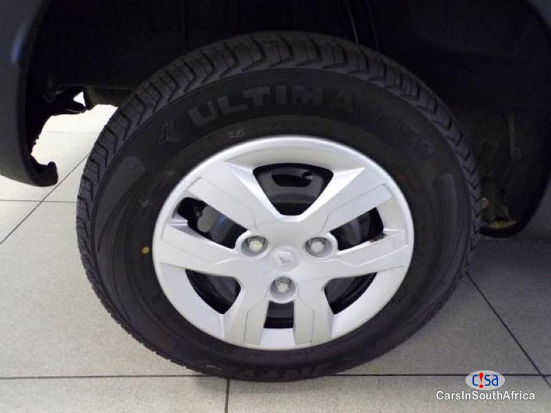 Renault Clio Manual 2017 in South Africa - image