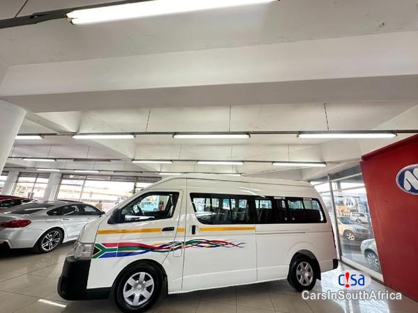 Toyota Verso 2.5 D-4D Sesfikile 16-Seat Manual 2021