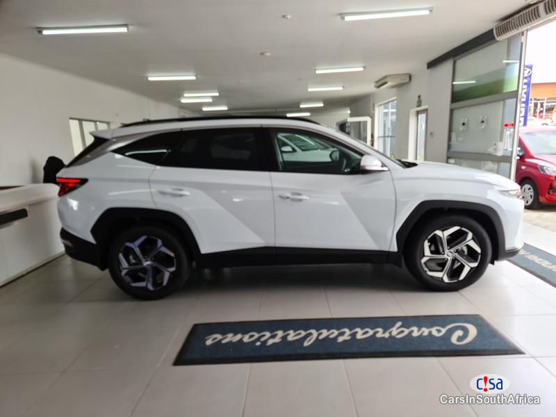 Hyundai Tucson 2.0 Automatic 2022 - image 3