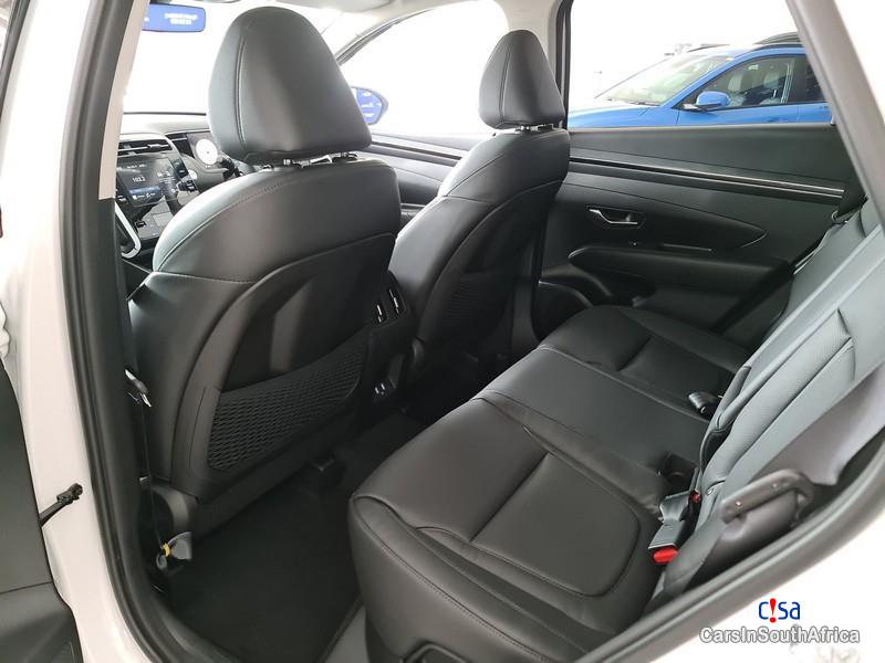 Hyundai Tucson 2.0 Automatic 2022 - image 5