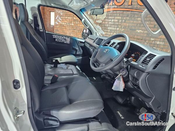 Picture of Toyota Quantum 2.5 Manual 2018 in South Africa