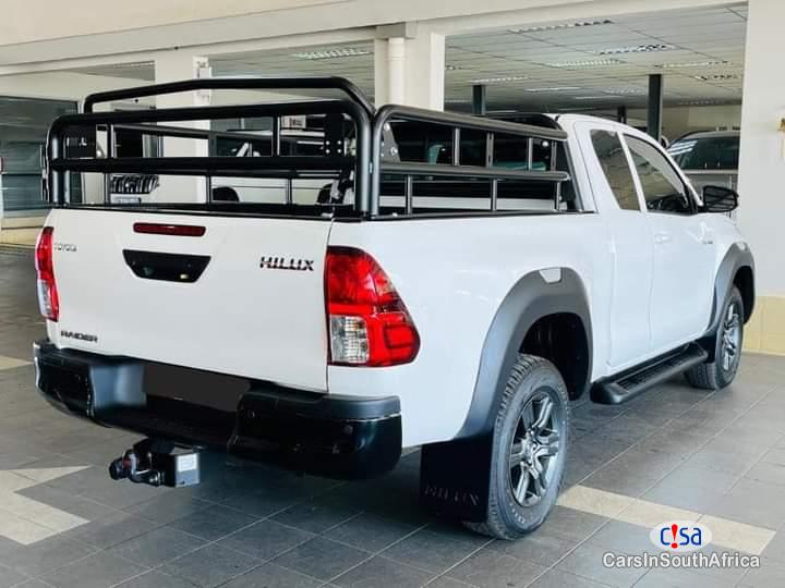 Toyota Hilux 2.4GD Manual 2021 - image 3
