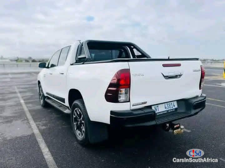 Toyota Hilux 2.8GD Manual 2020 - image 4