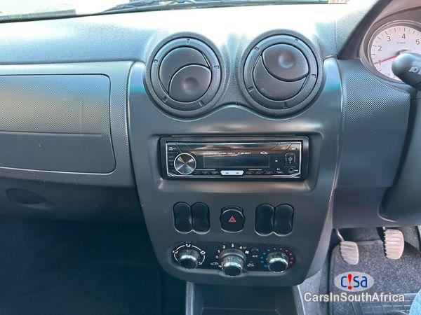 Nissan NP200 1.6 A/C Safety Pack Manual 2019 - image 5