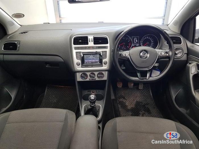Volkswagen Polo Automatic 2016 - image 6