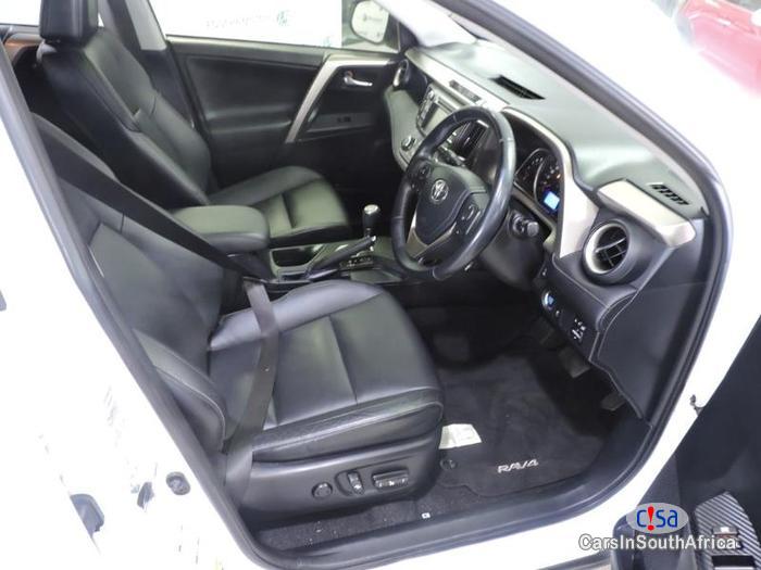 Toyota RAV-4 Automatic 2016 - image 4