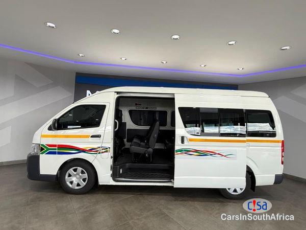 Toyota Quantum 2.5 D-4D Sesfikile 16-Seat Manual 2022 - image 2