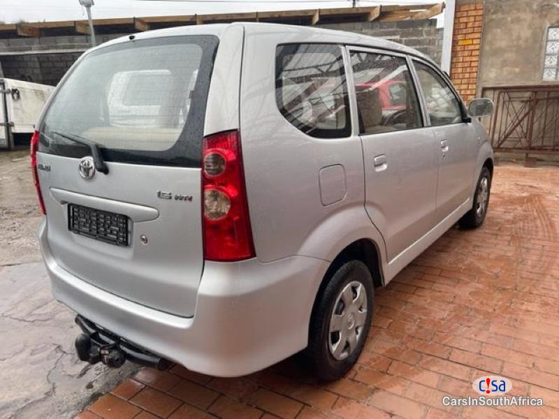 Toyota Avanza Xs Manual 2011 in South Africa