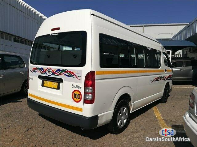 Toyota Quantum 2.5 D4D Manual 2017 - image 3