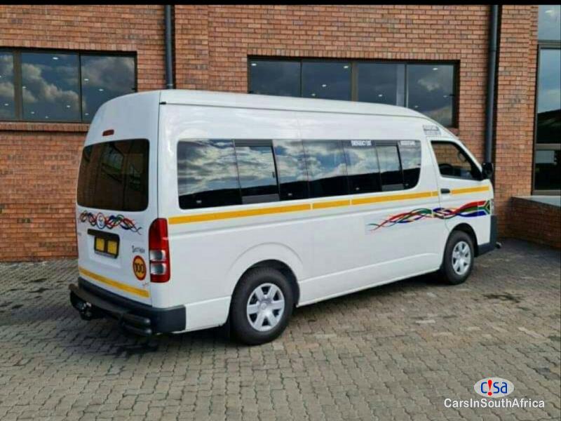 Toyota Quantum 2.5 Manual 2019 - image 2