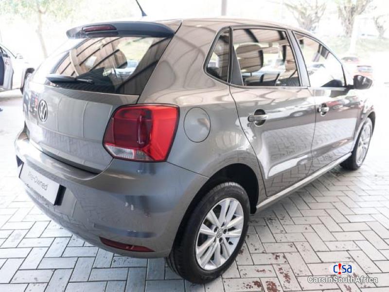 Volkswagen Polo Hatchback 1.6 Comfortline(0684957752 Automatic 2019