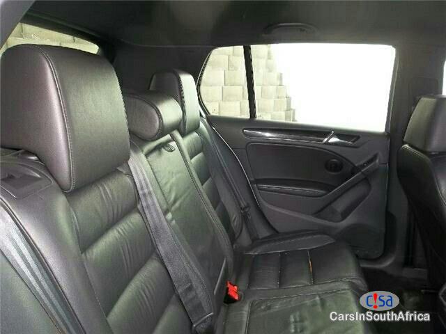 Volkswagen Golf 2.0L Manual 2012 - image 9